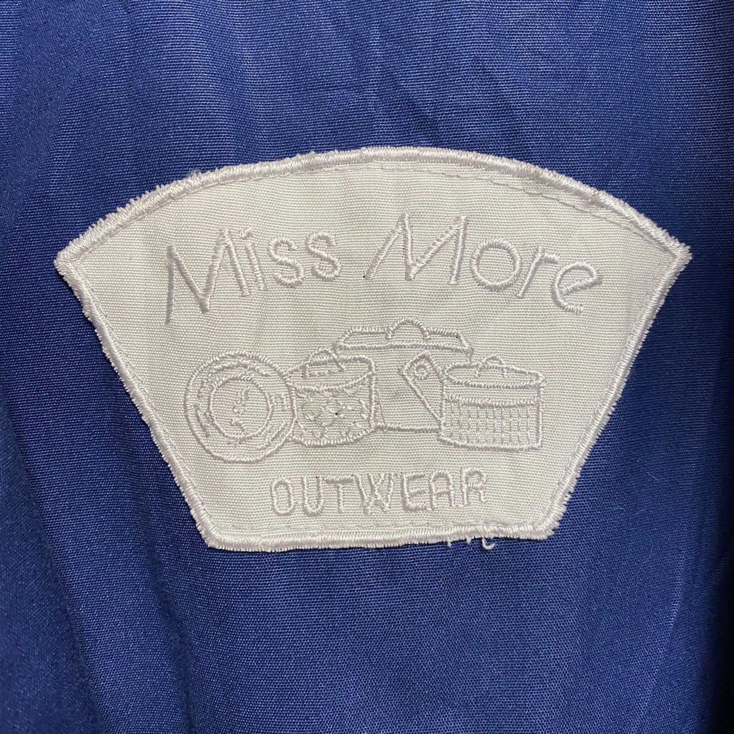古着 used　Miss More　長袖ハイネックブルゾン　ジップアップジャンパー　紺　ネイビー　シンプル　秋冬服　レトロ