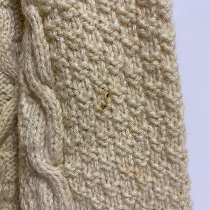 古着 used　英国製　Celtic Woollenes　長袖フィッシャーマンニットカーディガン　厚手Vネックセーター　白　秋冬服
