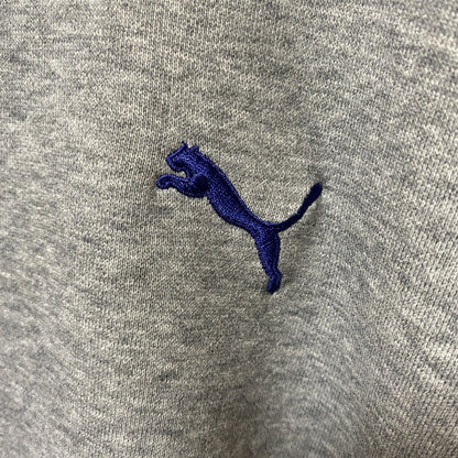 古着 used PUMA プーマ　長袖ワンポイントロゴデザインパーカー　フーディースウェット　グレー　シンプル　Mサイズ