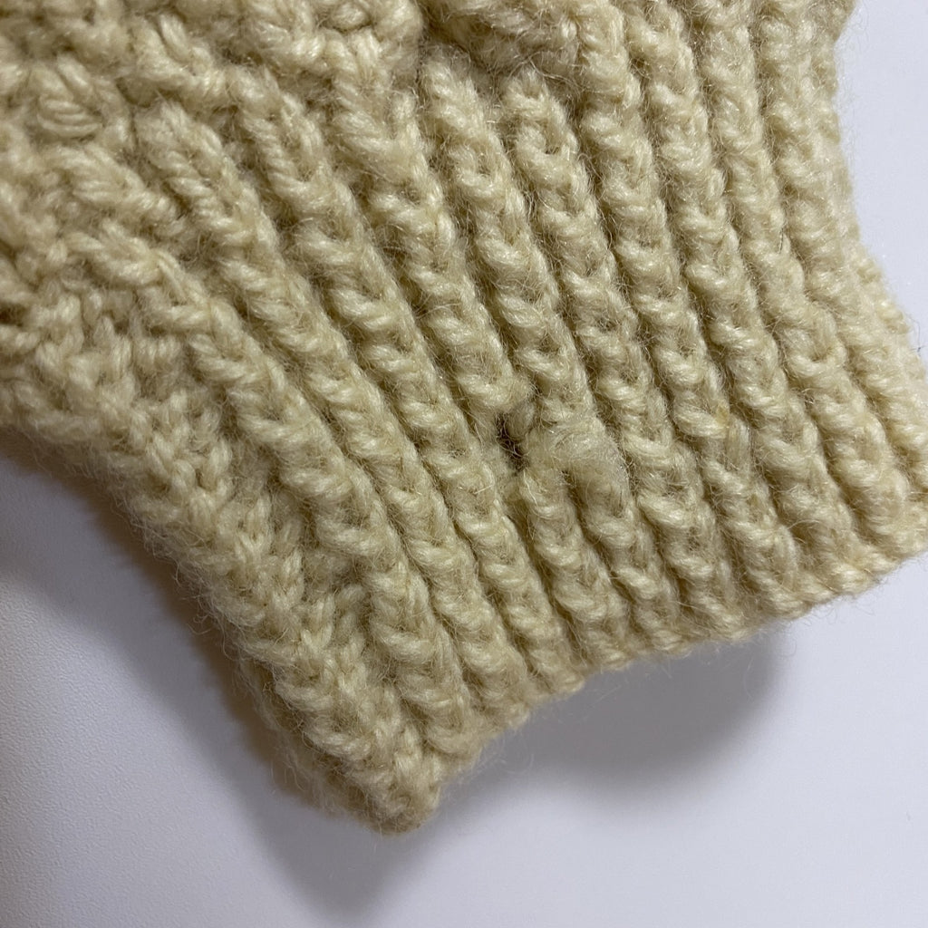 古着 used　英国製　Celtic Woollenes　長袖フィッシャーマンニットカーディガン　厚手Vネックセーター　白　秋冬服