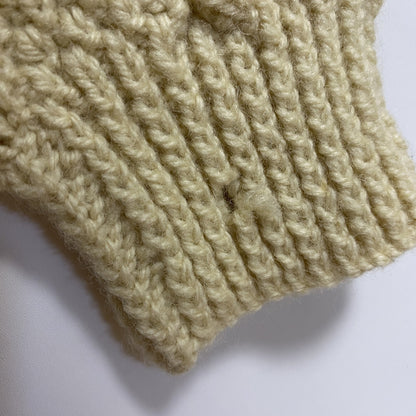 古着 used　英国製　Celtic Woollenes　長袖フィッシャーマンニットカーディガン　厚手Vネックセーター　白　秋冬服