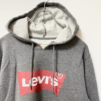 古着 used Levi’s リーバイス　長袖ビックポイントロゴデザインパーカー　フーディースウェット　グレー　Mサイズ