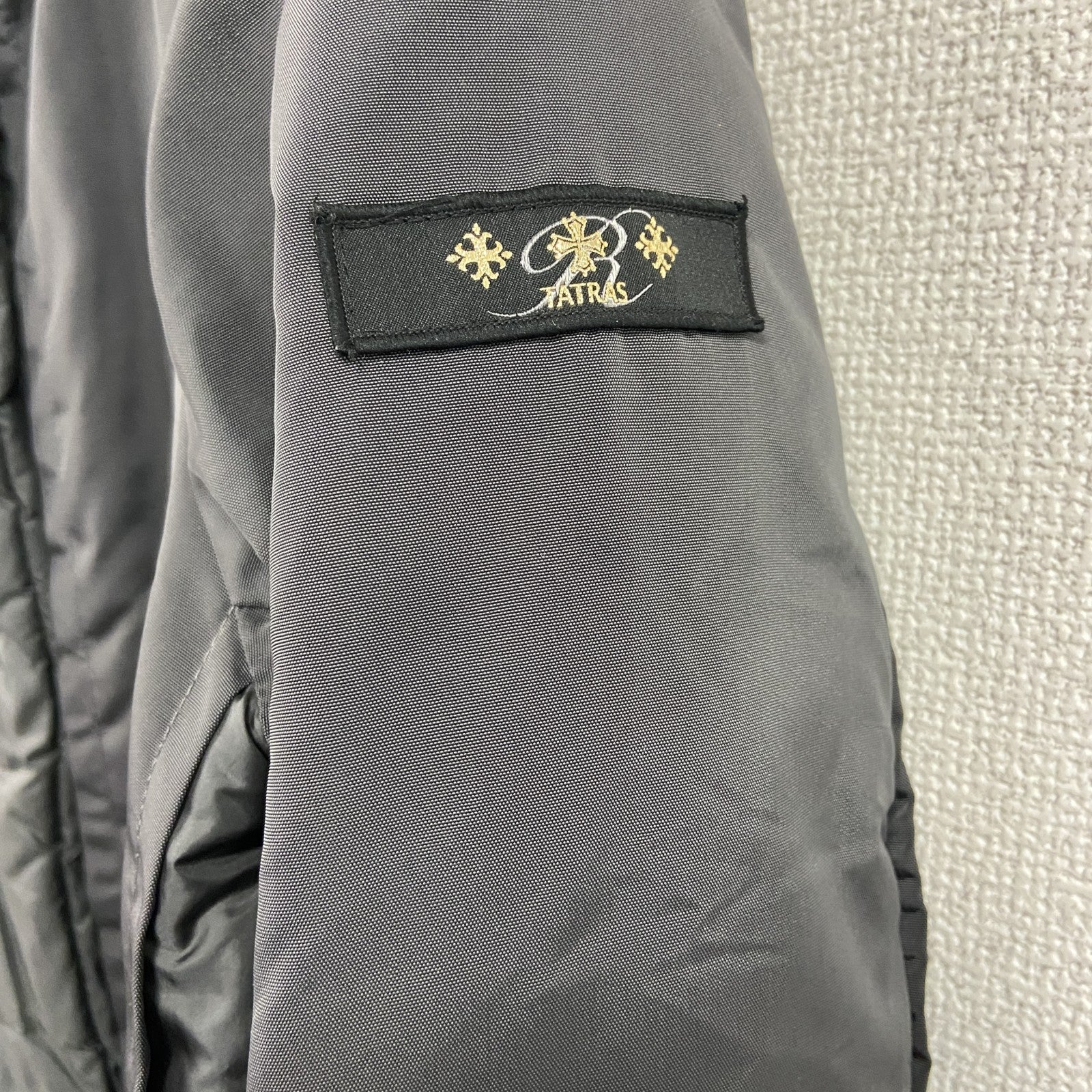 TATRAS　タトラス　Rライン　フード付きダウンジャケット　ダウン90%　比翼仕立て　ダークグレー