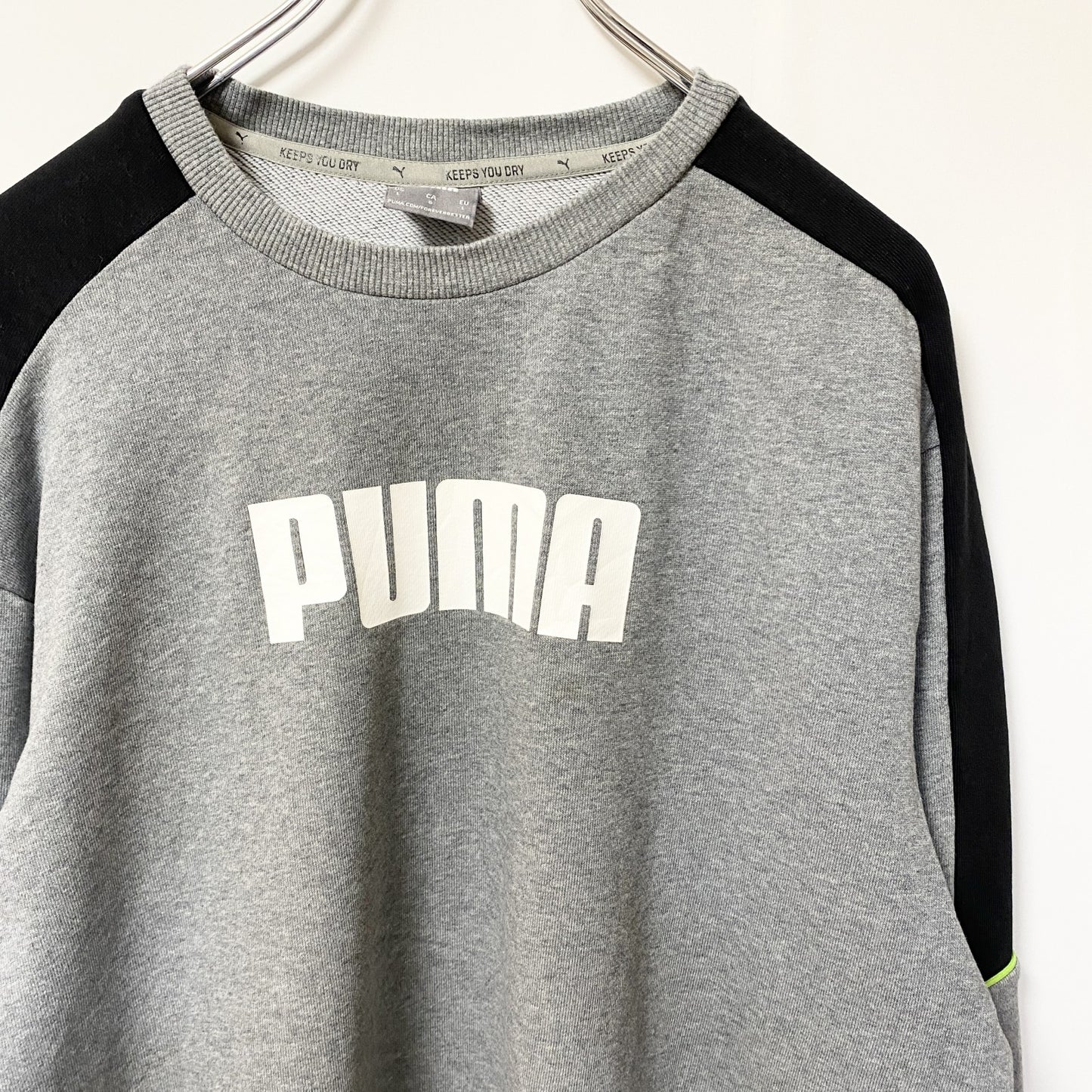 古着 used　PUMA プーマ　長袖フロントデザインスウェット　トレーナー　クルーネック　グレー　カジュアル　Mサイズ