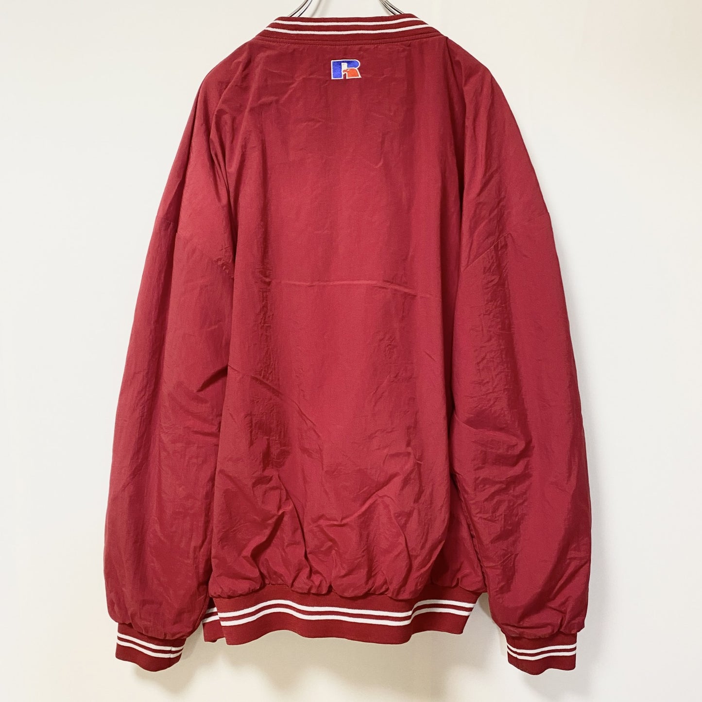 古着 used　RUSSELL ATHLETIC　長袖刺繍ナイロンプルオーバー　ウインドブレーカー　フットボール　赤　XXLサイズ