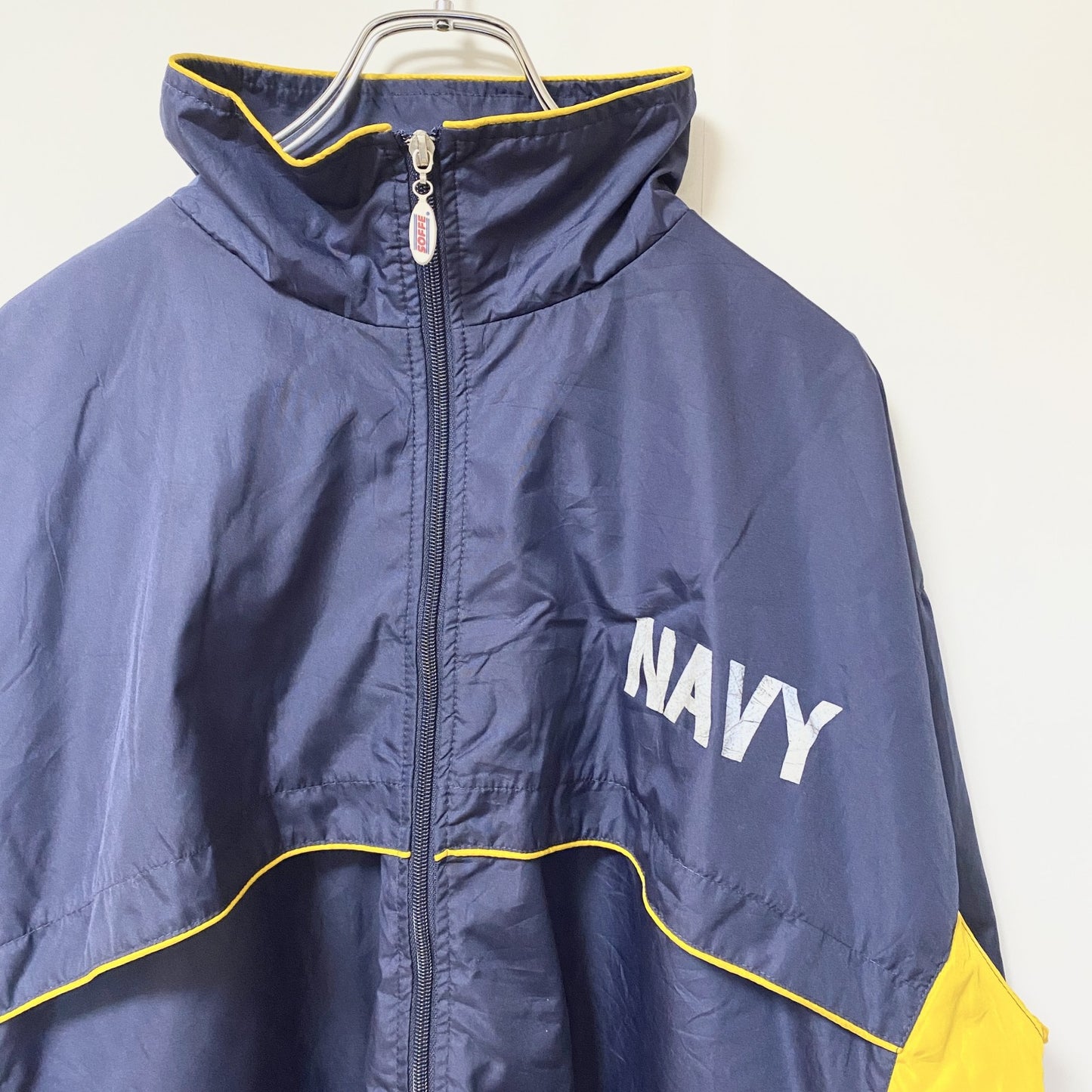 古着 used　SOFFE　NAVY　アメリカ海軍　米軍　長袖ナイロンジャケット　アウター　ワンポイント　ネイビー　XLサイズ