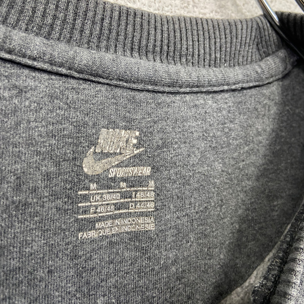 NIKE　ナイキ　スウェット/トレーナー　前Ⅴ　グレー　Mサイズ