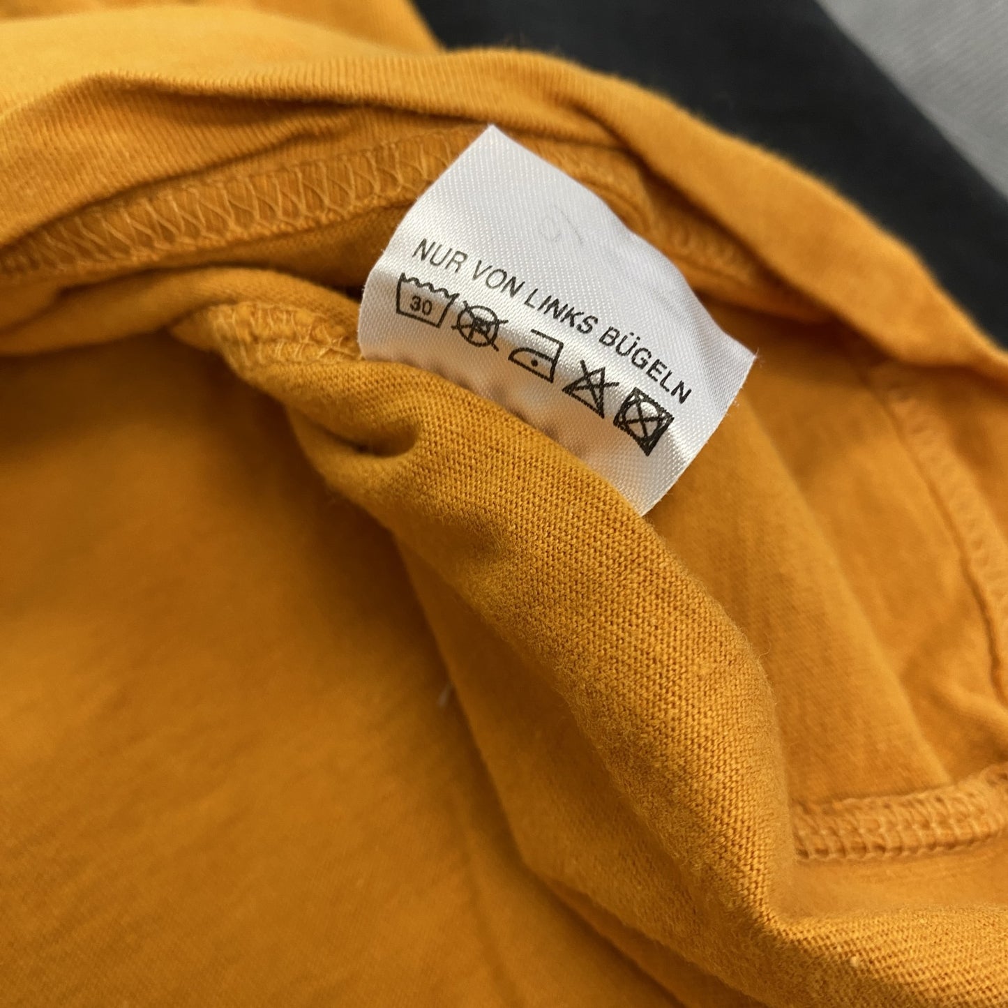 Bille ein Bit　長袖Tシャツ/ロンT　ユーロ　オレンジ　L/XLサイズ