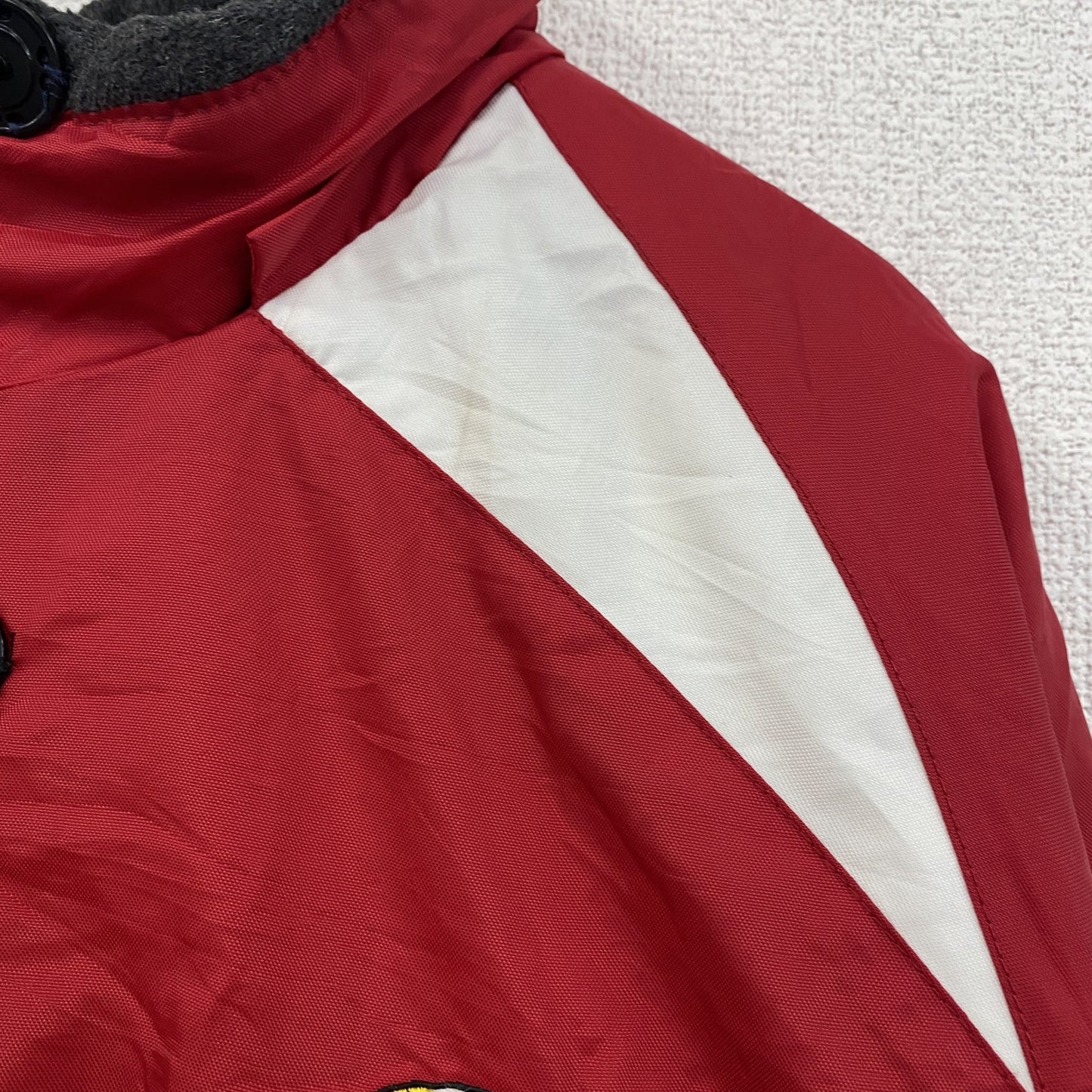 90s　Holloway　ホロウェイ　フルジップナイロンジャケット　ラグランスリーブ　刺繍ロゴ　アニマル柄　赤　レッド　Lサイズ