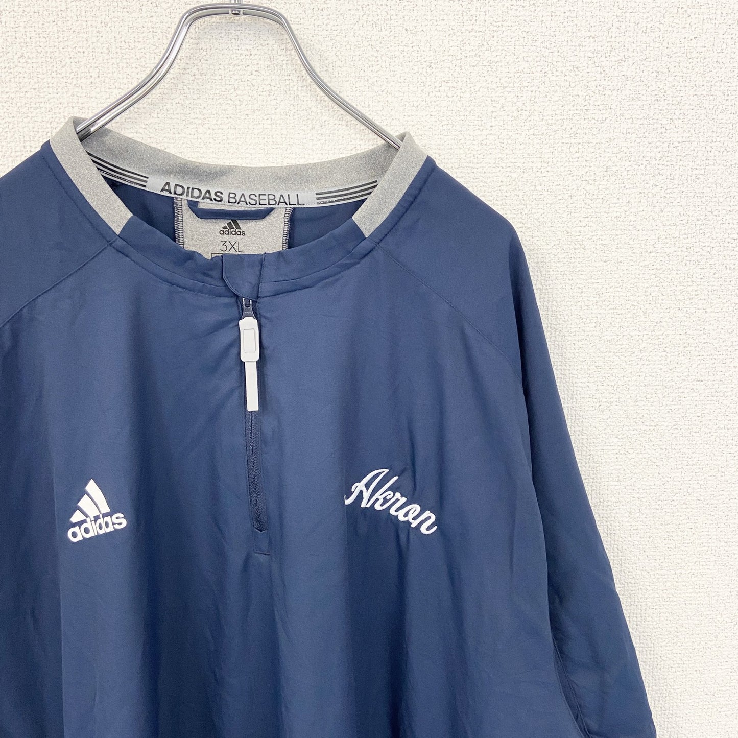 古着 used　adidas アディダス　半袖ハーフジップナイロンプルオーバー　ワンポイント刺繍　ビックシルエット　3XLサイズ