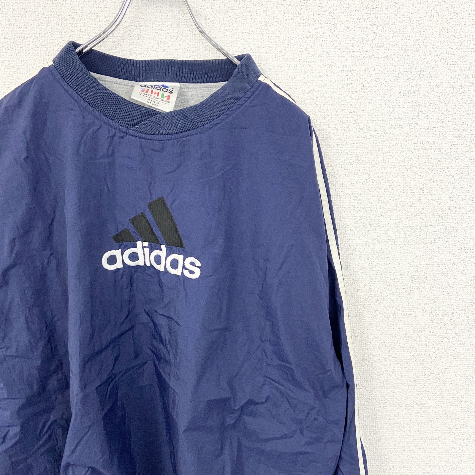 古着 used　adidas アディダス　90s　長袖ナイロンプルオーバー　Vネック　ウォームアップウェア　ネイビー　Lサイズ