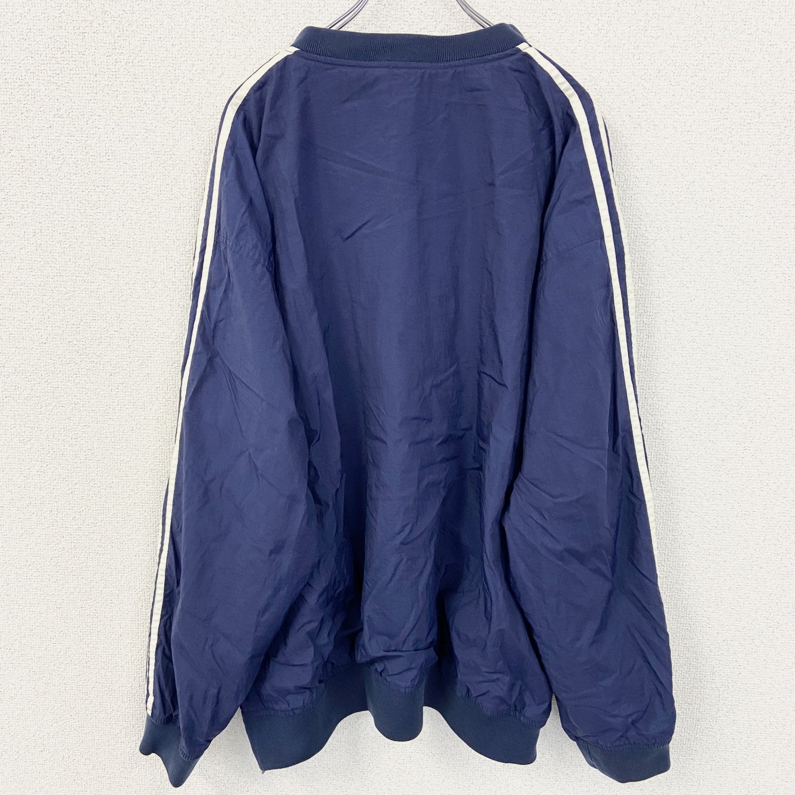 古着 used　adidas アディダス　90s　長袖ナイロンプルオーバー　Vネック　ウォームアップウェア　ネイビー　Lサイズ