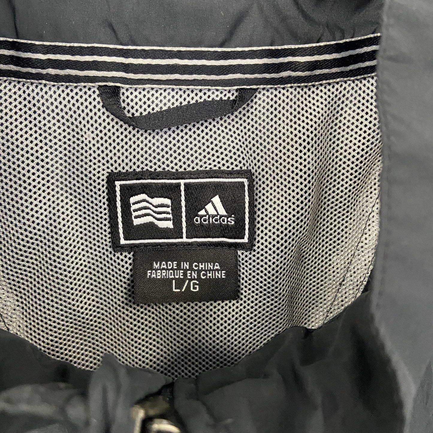 古着 used　adidas アディダス　CLIIMAPROOF　半袖ハーフジップナイロンプルオーバー　ハイネック　黒　Lサイズ