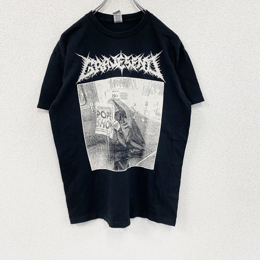 GILDAN　ギルダン　Gravesend　グレーブゼンド　半袖プリントバンドTシャツ　ブラックレター　黒　ブラック　Mサイズ