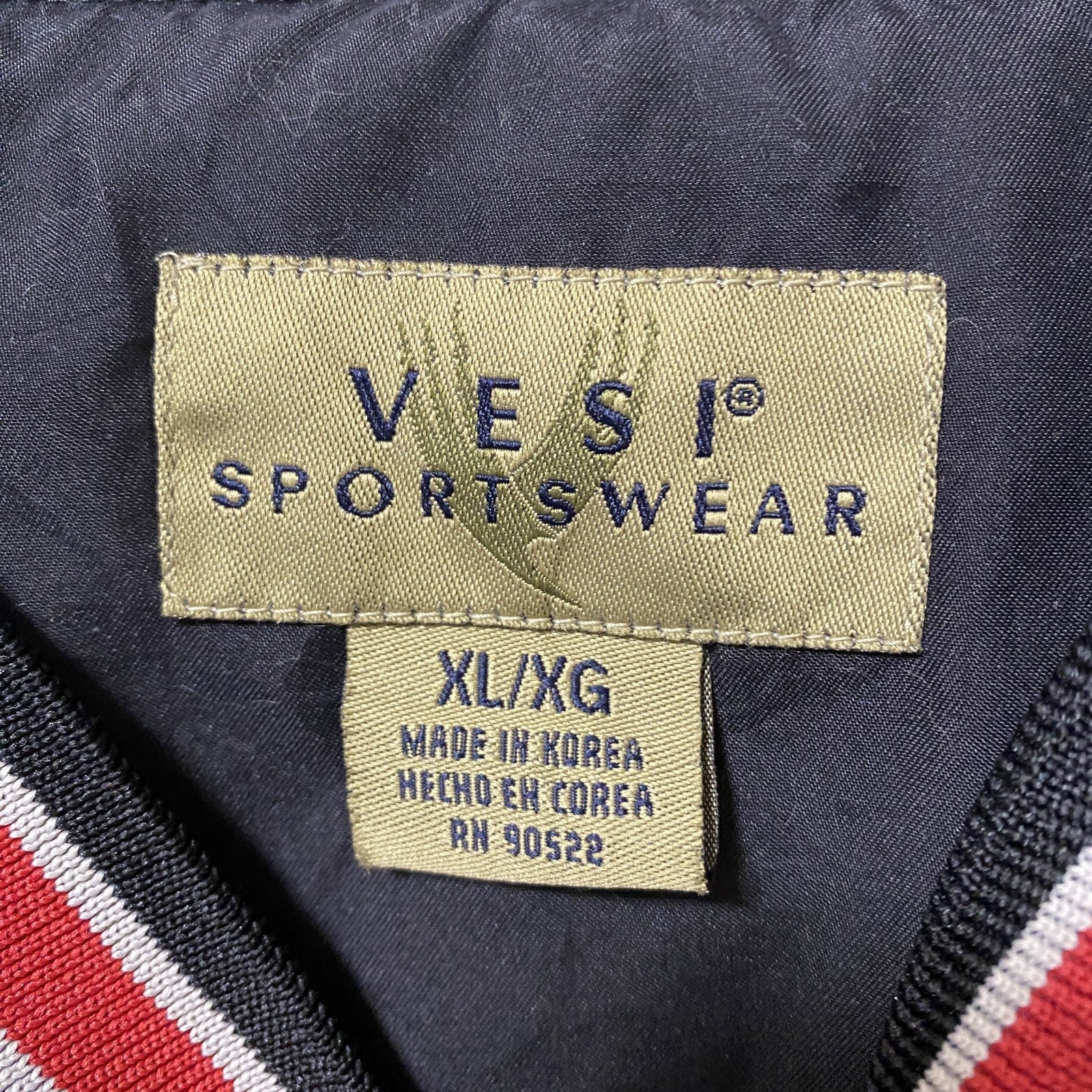 古着 used 古着 used VESISPORTSWEAR　長袖ナイロンフルジップジャケット　ウィンドブレーカー　黒　XLサイズ