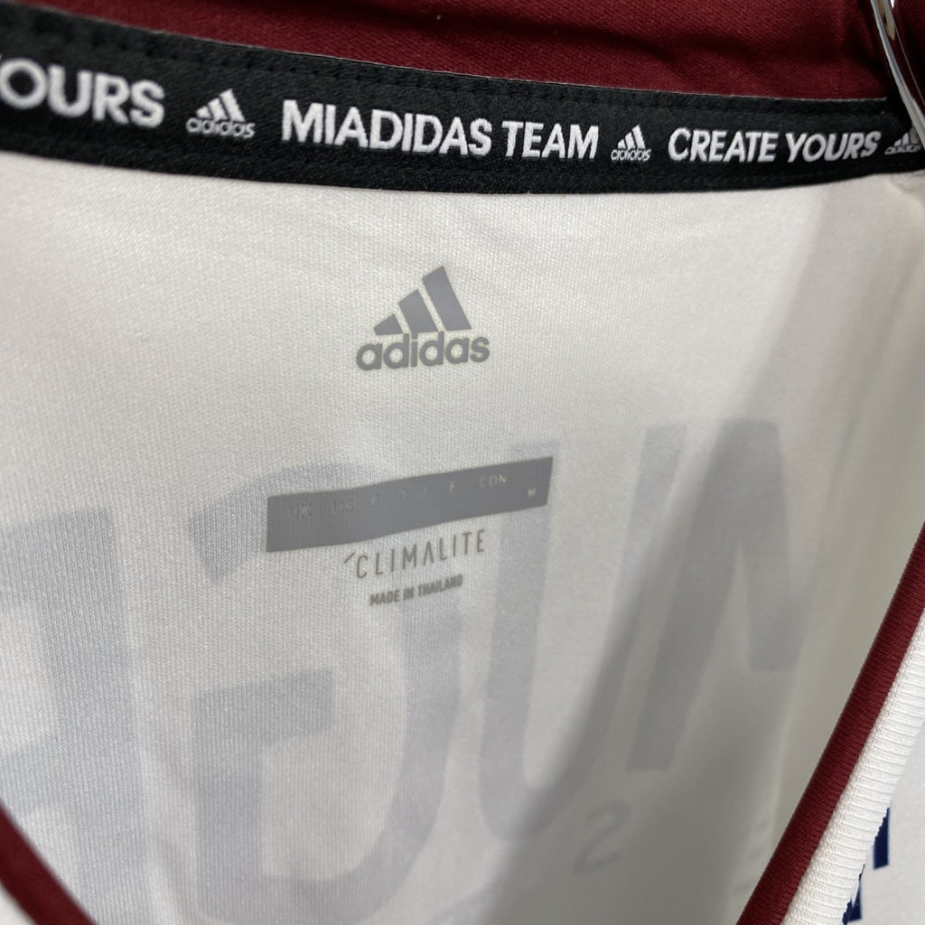 adidas　アディダス　半袖Tシャツ　ユニフォーム　白　ホワイト　Mサイズ