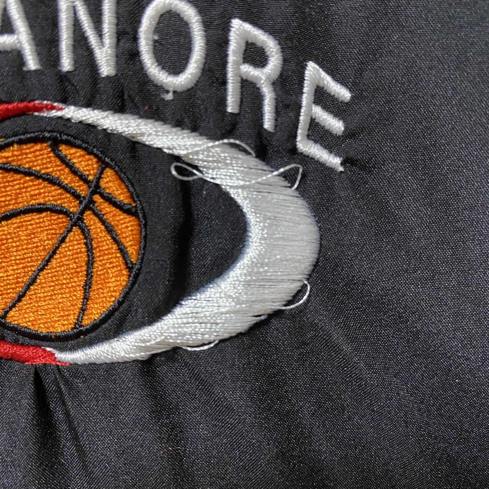 古着 used　Holloway　長袖ハーフジップナイロンジャケット　ワンポイント刺繍　ハイネック　バスケ　黒　2XLサイズ