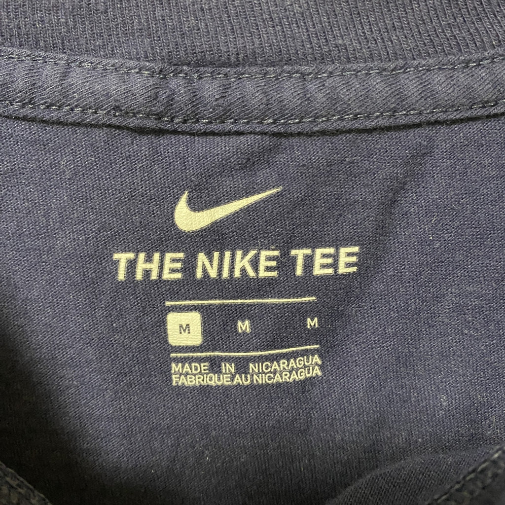 古着 used　THE NIKE TEE　ナイキ　半袖クルーネックデザインプリントTシャツ　ネイビー　Mサイズ