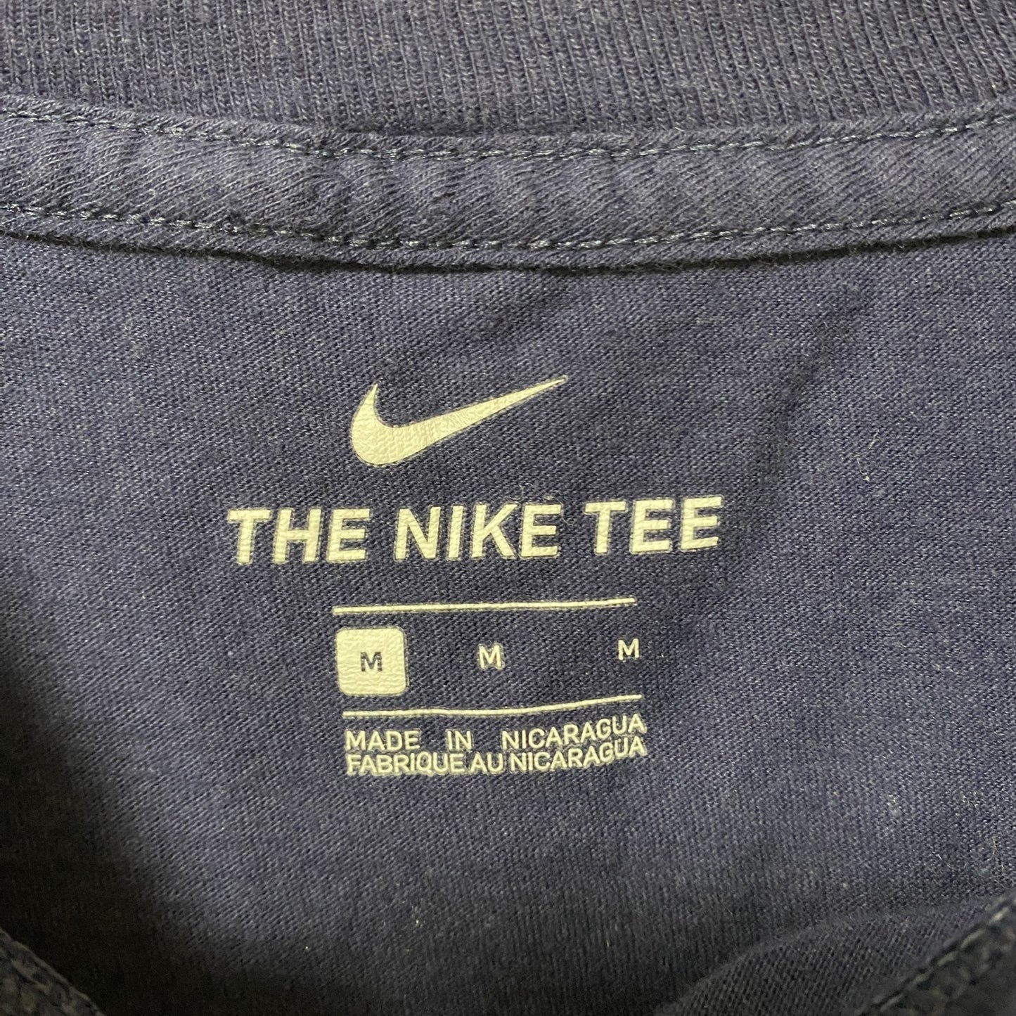 古着 used　THE NIKE TEE　ナイキ　半袖クルーネックデザインプリントTシャツ　ネイビー　Mサイズ