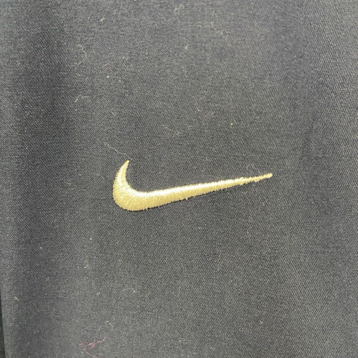 古着 used　NIKE GOLF　ナイキゴルフ　長袖ナイロンプルオーバー　ワンポイント刺繍　ネイビー　紺　XLサイズ