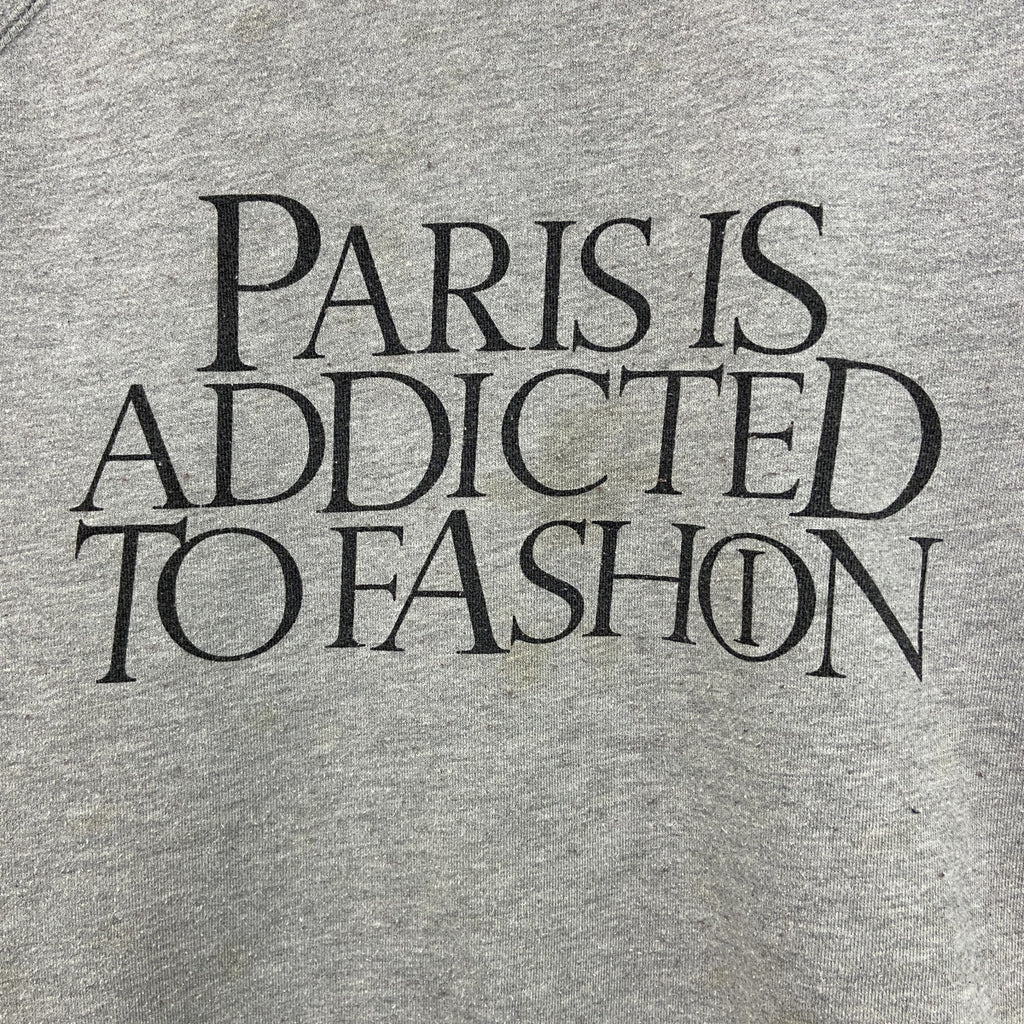 スウェット/トレーナー　ラグランスリーブ　3連プリント　メッセージ　英字プリント　Paris　パリ　ビックデザイン　灰色　グレー