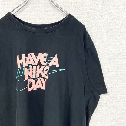 古着 used NIKE ナイキ　半袖プリントTシャツ　クルーネック　スウッシュロゴ　カジュアルデザイン　黒　ブラック　Lサイズ