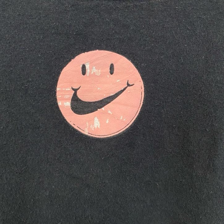 古着 used NIKE ナイキ　半袖プリントTシャツ　クルーネック　スウッシュロゴ　カジュアルデザイン　黒　ブラック　Lサイズ