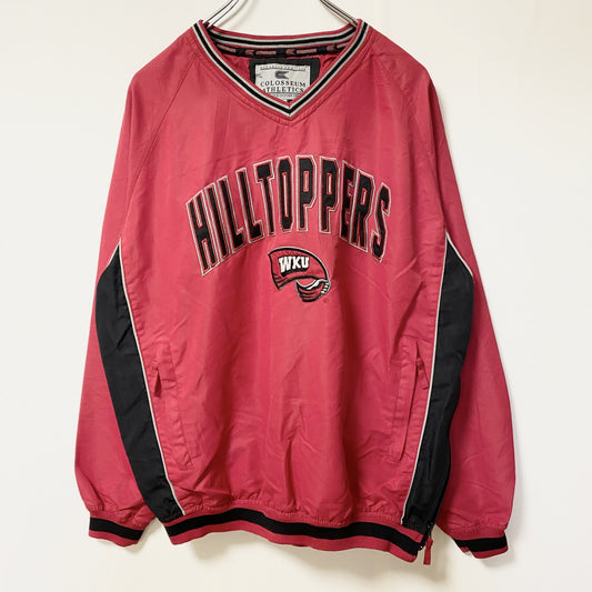 古着 used COLOSSEUM ATHLETICS　長袖プリントナイロンプルオーバー　ウインドブレーカー　刺繡　赤　Sサイズ