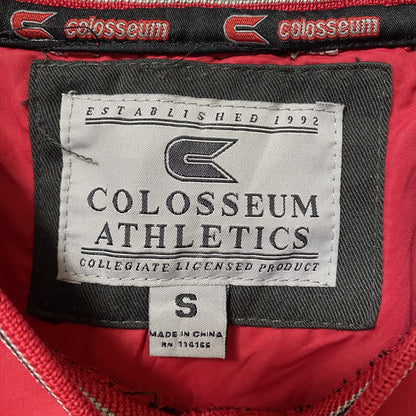 古着 used COLOSSEUM ATHLETICS　長袖プリントナイロンプルオーバー　ウインドブレーカー　刺繡　赤　Sサイズ