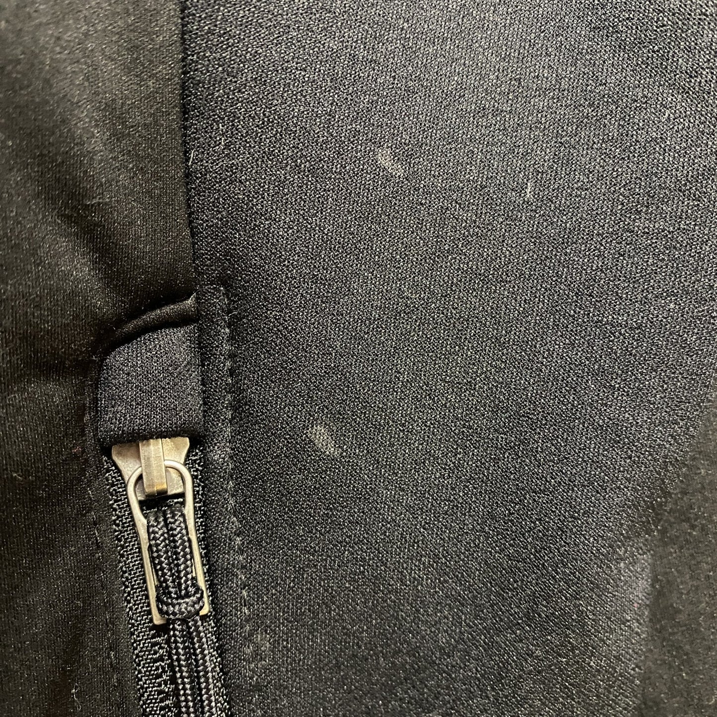 古着　used 　Columbia　コロンビア　長袖フルジップトラックジャケット　ジャージ　スポーツウェア　黒　ブラック　Lサイズ