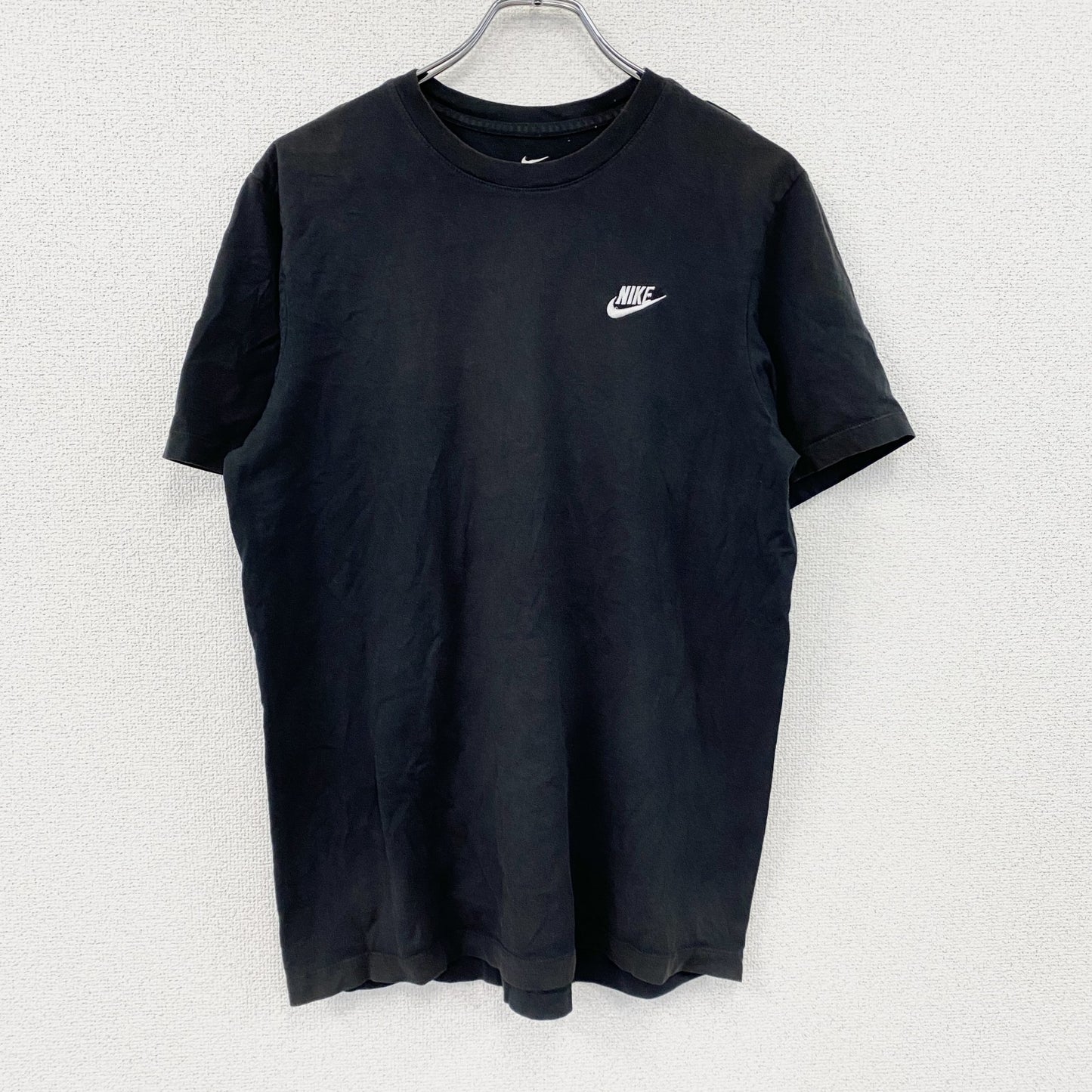 NIKE　ナイキ　半袖Tシャツ　スウッシュ　ワンポイント　黒　ブラック　Mサイズ