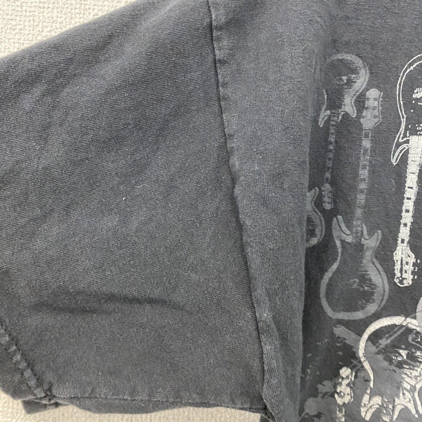 INK　半袖プリントTシャツ　ミュージック　ギター　黒　ブラック　Lサイズ