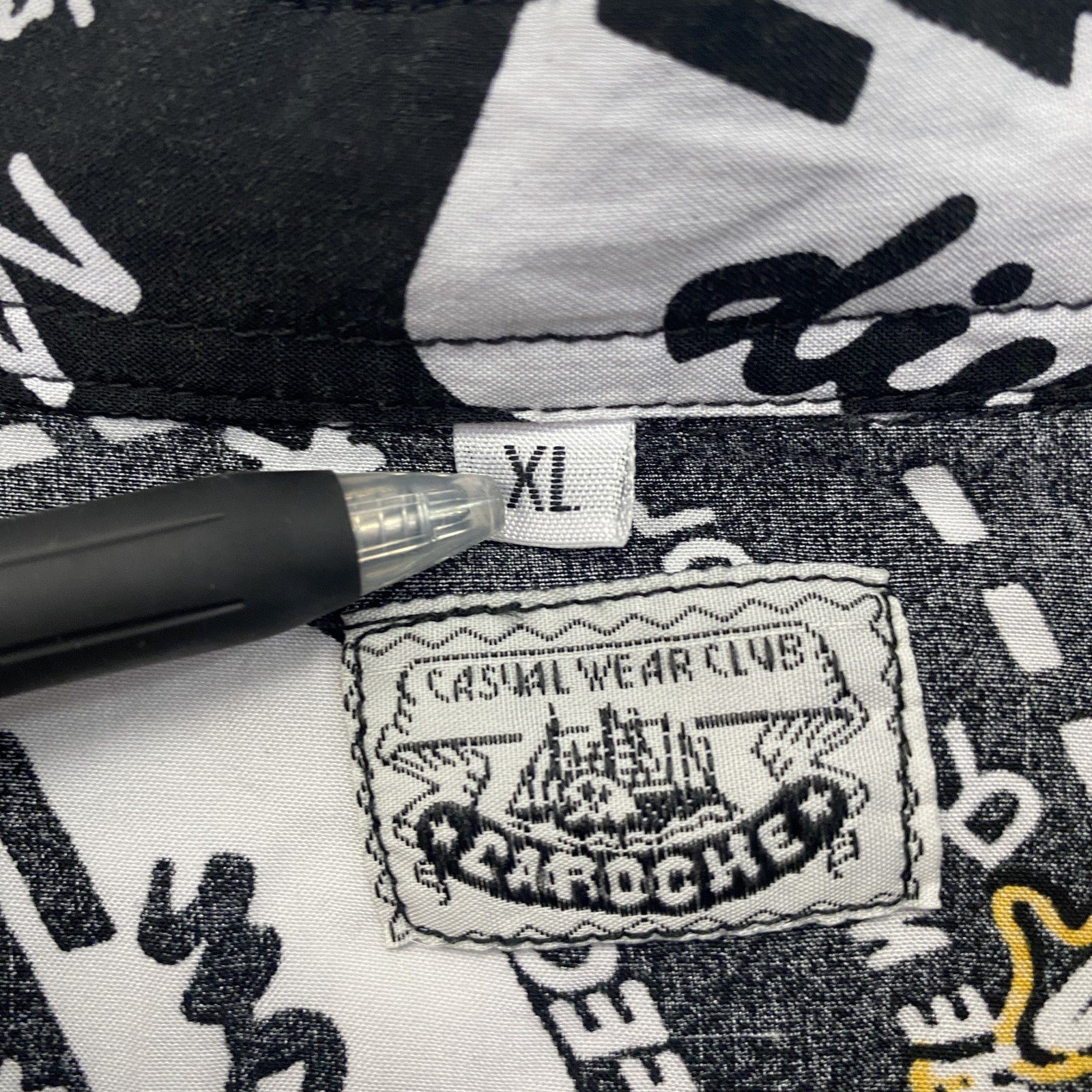 CARDCHE　長袖シャツ　総柄　黒　ブラック　XLサイズ