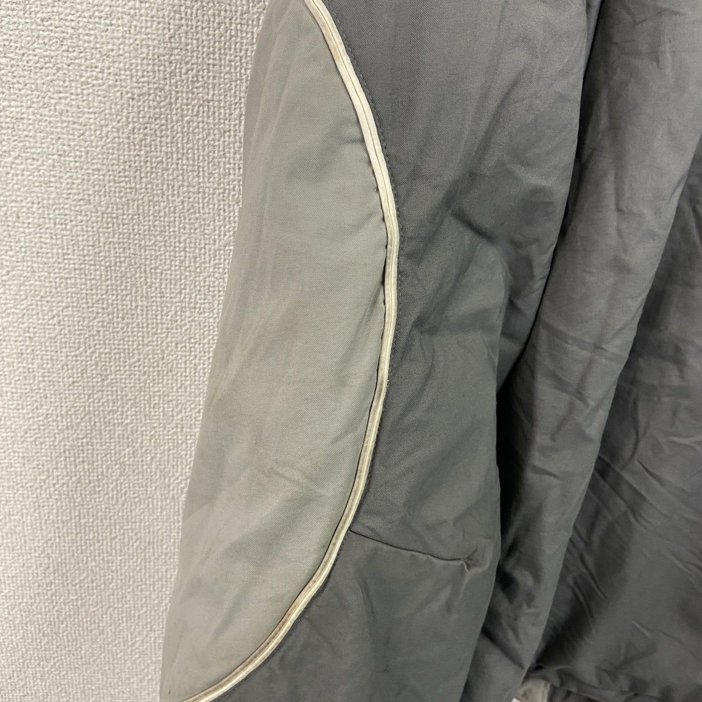 00s　NIKE　ナイキ　マウンテンパーカー　ヴィンテージ　中綿入り　灰色　グレー　XLサイズ