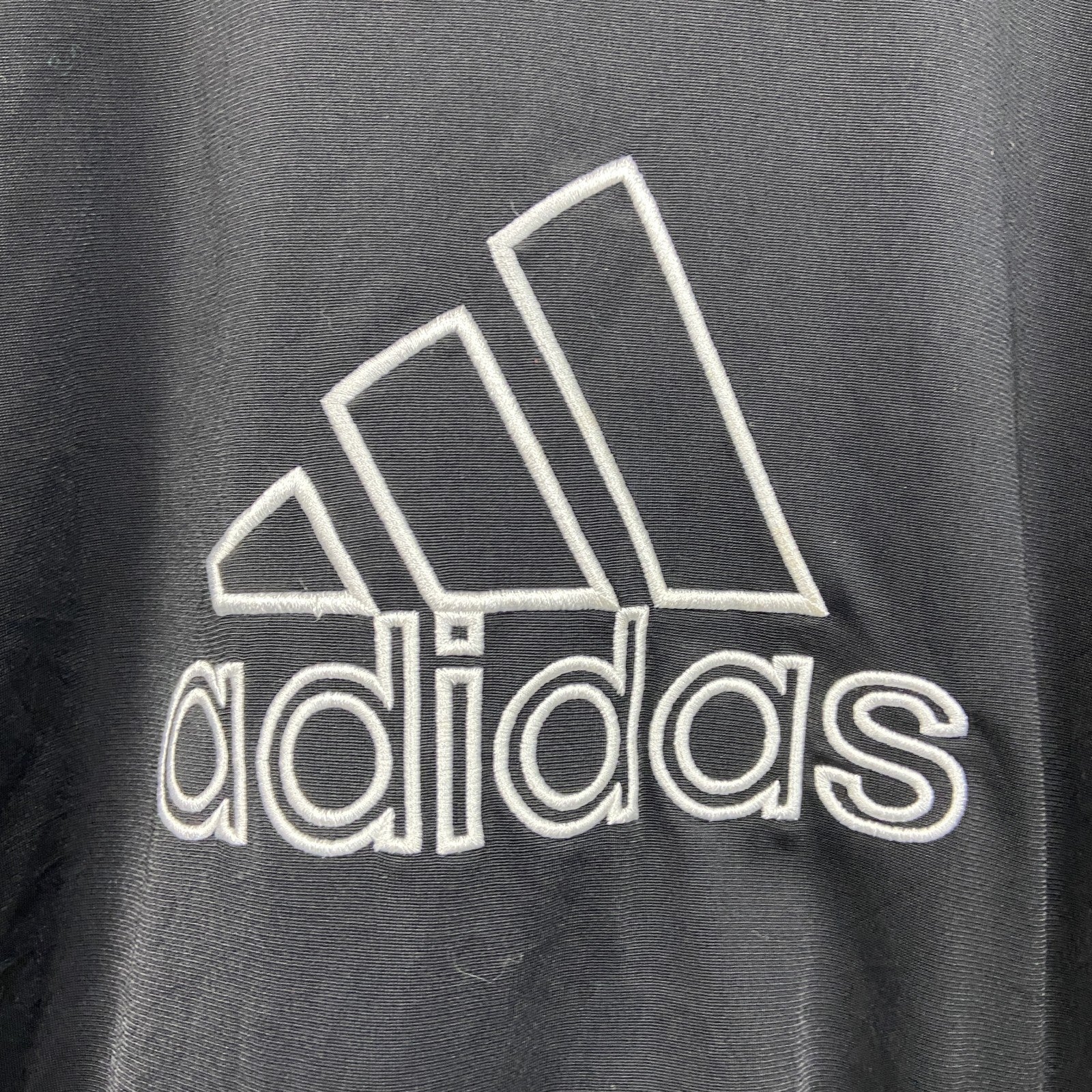 00s　adidas　アディダス　トラックジャケット/ジャージ　パフォーマンスロゴ　デカロゴ　刺繍ロゴ　ヴィンテージ　黒　ブラック　Lサイズ