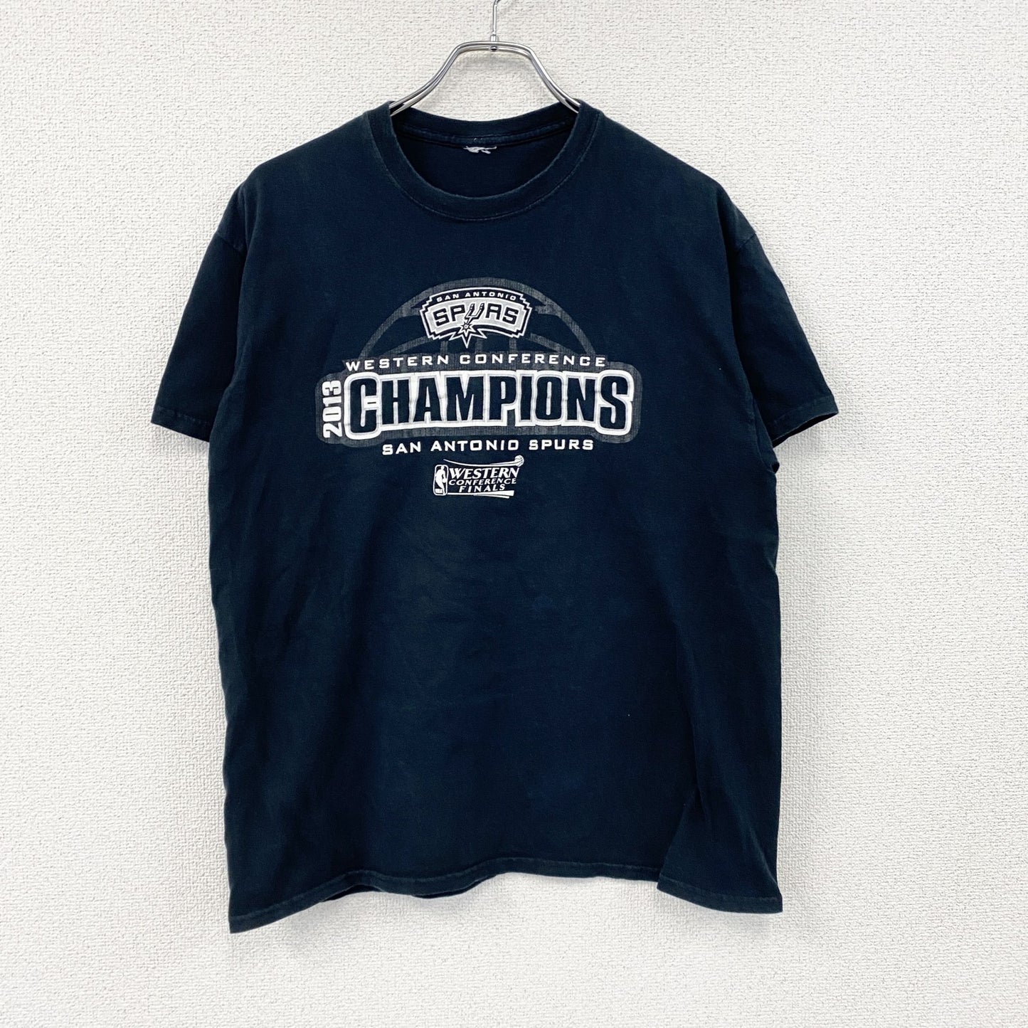 San Antonio Spurts　サンアントニオスパーズ　NBA　半袖プリントTシャツ　黒　ブラック