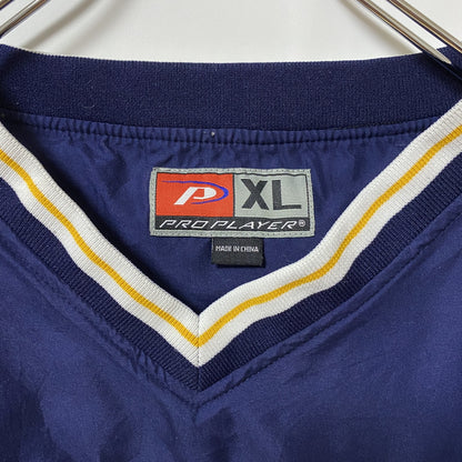 古着 used　PRO PLAYER　長袖ナイロンプルオーバージャケット　カレッジロゴ刺繍　MICHIGAN　ネイビー　XLサイズ
