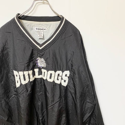 古着 used　TONIX　長袖ナイロンプルオーバージャケット　ロゴ刺繍　BULLDOGS　黒　ビッグシルエット　XLサイズ