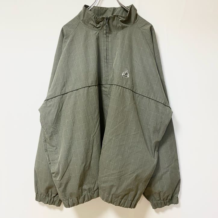 古着 used　IZOD アイゾッド　長袖ハーフジップナイロンプルオーバー　チェック柄　グレー　ワンポイント刺繡　Mサイズ