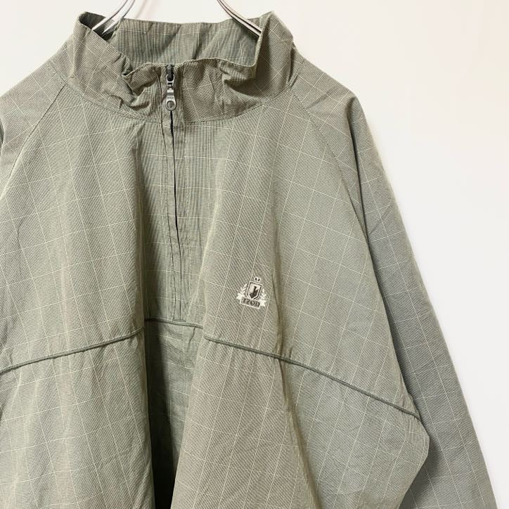 古着 used　IZOD アイゾッド　長袖ハーフジップナイロンプルオーバー　チェック柄　グレー　ワンポイント刺繡　Mサイズ