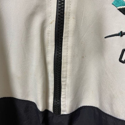 古着 used　BOATHHOUSE　長袖ハーフジップナイロンジャケット　 バイカラー　刺デザイン　黒　白　XSサイズ
