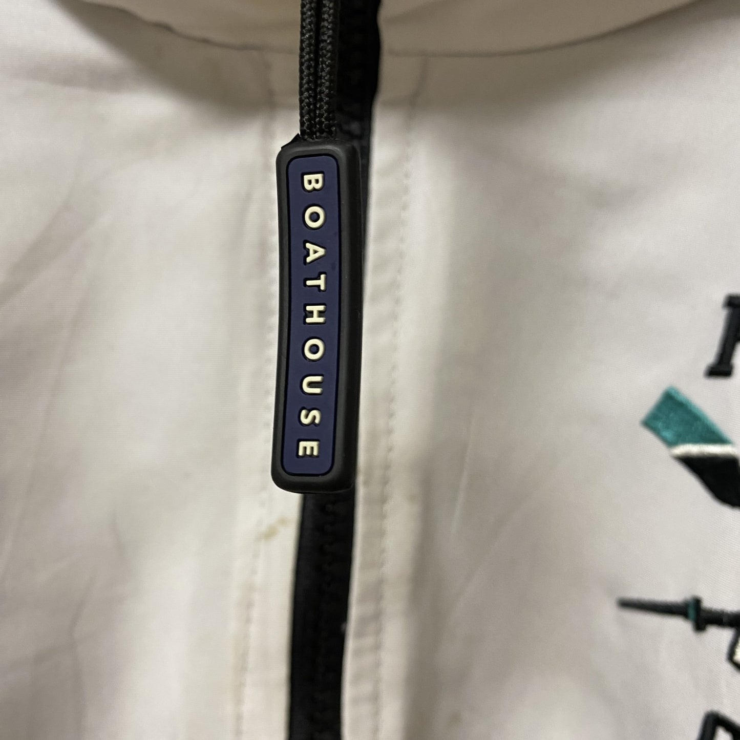 古着 used　BOATHHOUSE　長袖ハーフジップナイロンジャケット　 バイカラー　刺デザイン　黒　白　XSサイズ