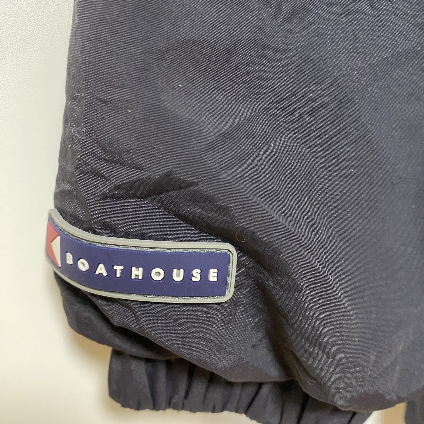 古着 used　BOATHHOUSE　長袖ハーフジップナイロンジャケット　 バイカラー　刺デザイン　黒　白　XSサイズ