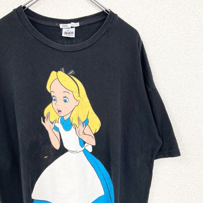 古着 used　ZARA　Disney　ディズニー　不思議の国のアリス　半袖キャラクタービッグプリントTシャツ　黒　Lサイズ