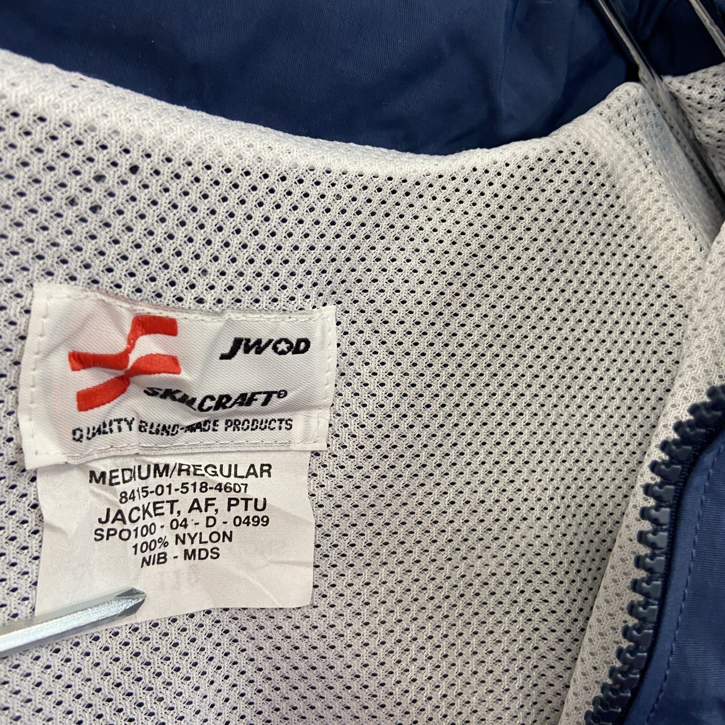 00s　U.S.AIR FORCE　米軍　トレーニングジャケット　ナイロンジャケット　紺　ネイビー　Mサイズ