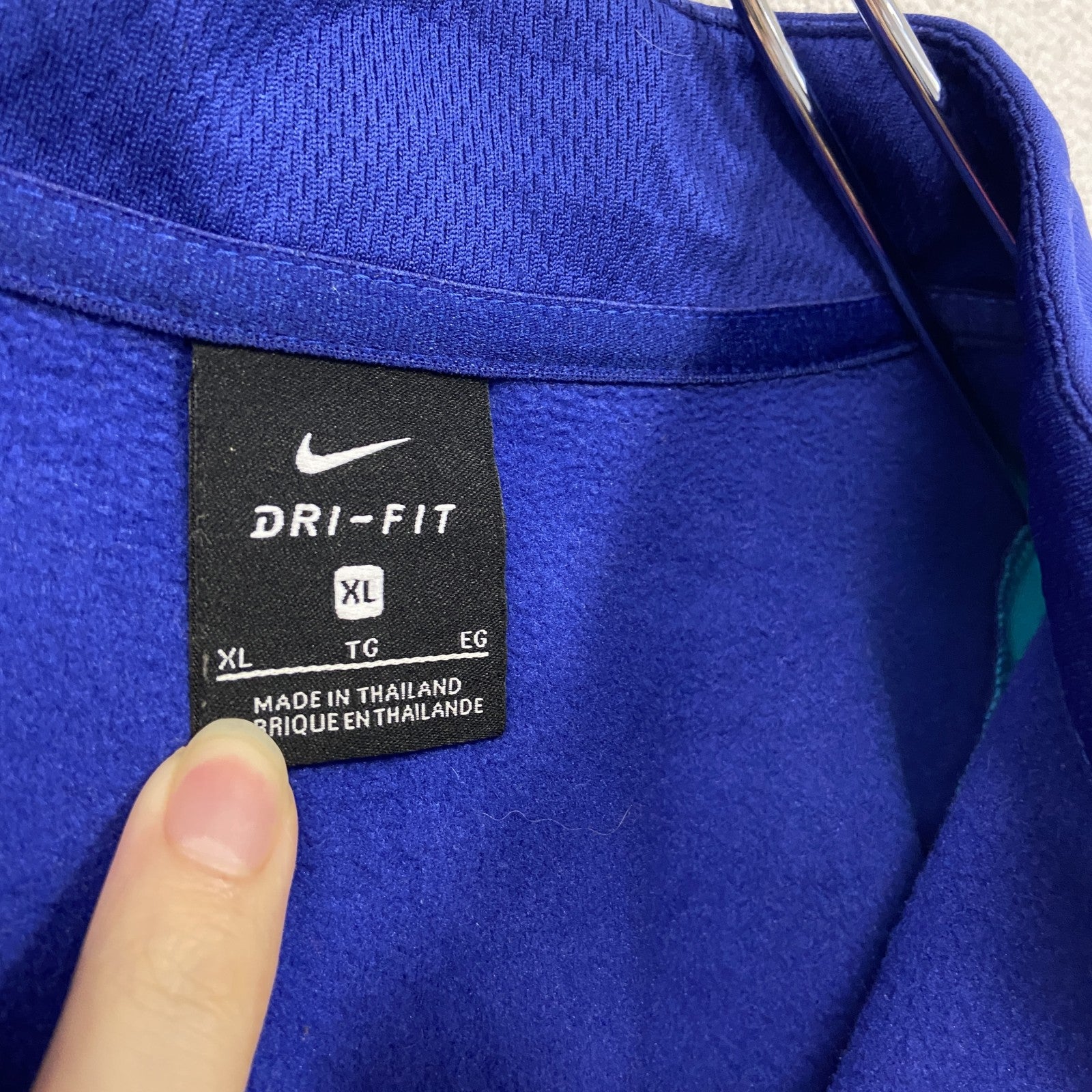 NIKE　ナイキ　ハーフジッププルオーバージャケット　バイカラー　青　ブルー　XLサイズ