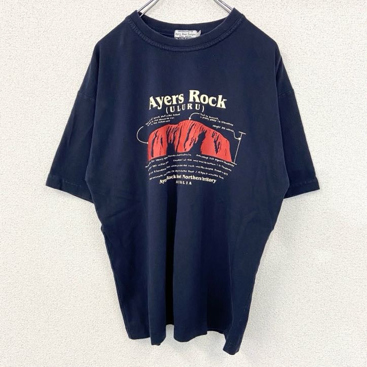 古着 used　Ayers Rock Designs　半袖デザインプリントTシャツ　クルーネック　ULURU　黒　Mサイズ