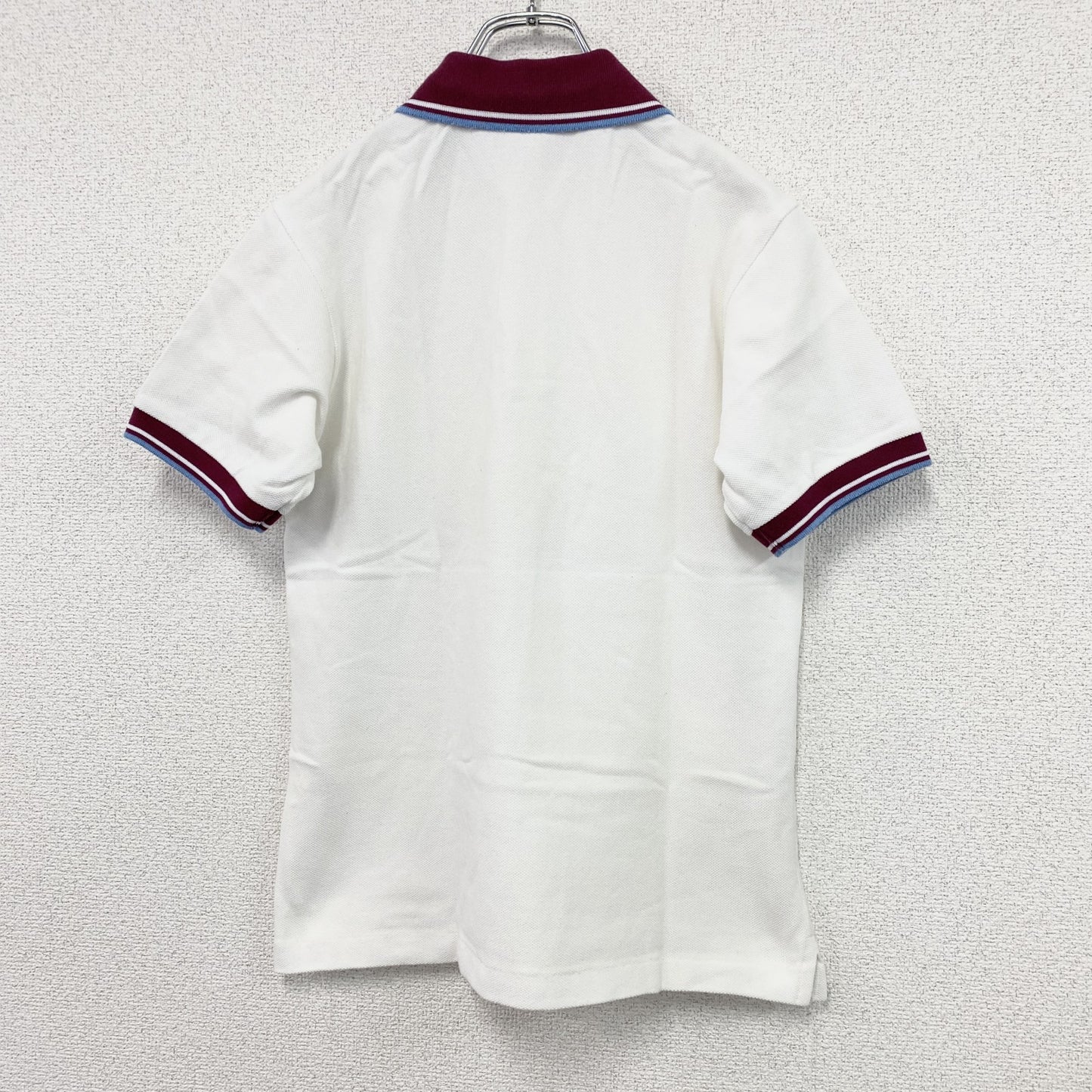 FRED PERRY　フレッドペリー　半袖ポロシャツ　刺繍ロゴ　白　ホワイト　Sサイズ
