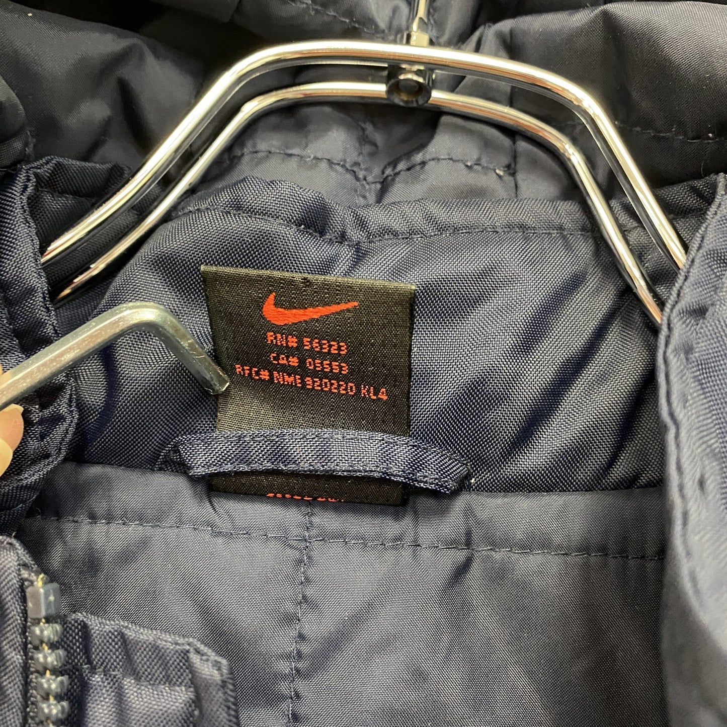 90s　NIKE　ナイキ　中綿ジャケット　スウッシュ　デカロゴ　ヴィンテージ　紺　ネイビー　Lサイズ