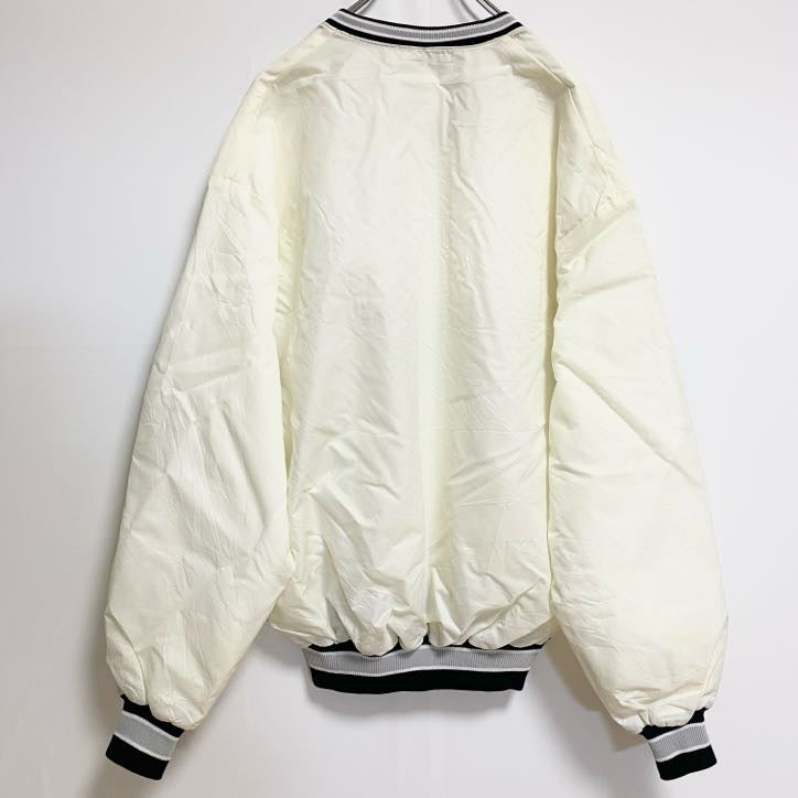 古着 used　USA製　DeLONG　長袖Vネックナイロンプルオーバー　ハリスバーグ　白　ビッグシルエット　XLサイズ